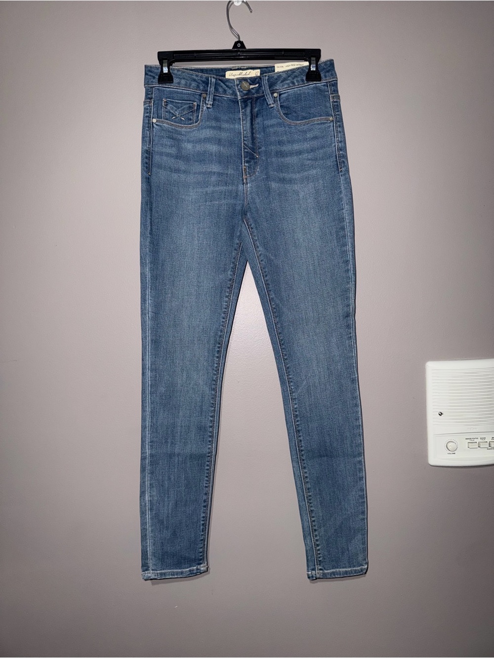 High-Rise Women’s Skinny Jeans in Faded Blue